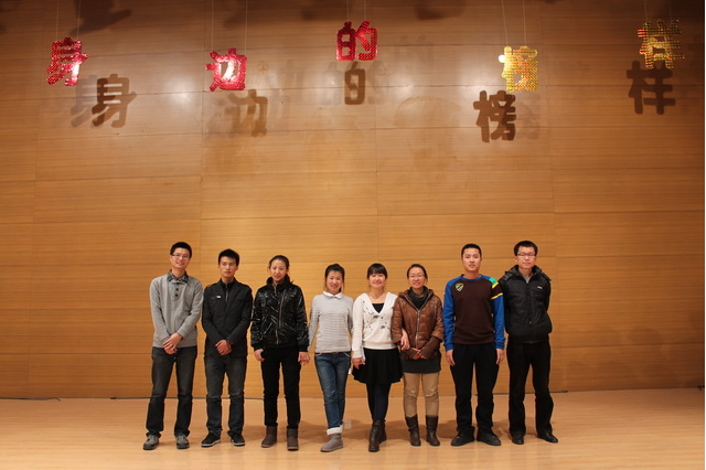 1683168诸侯快讯官网2012优秀学生事迹报告会